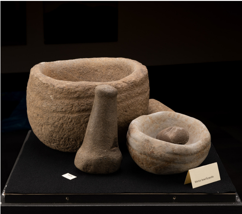 mortal and pestle
